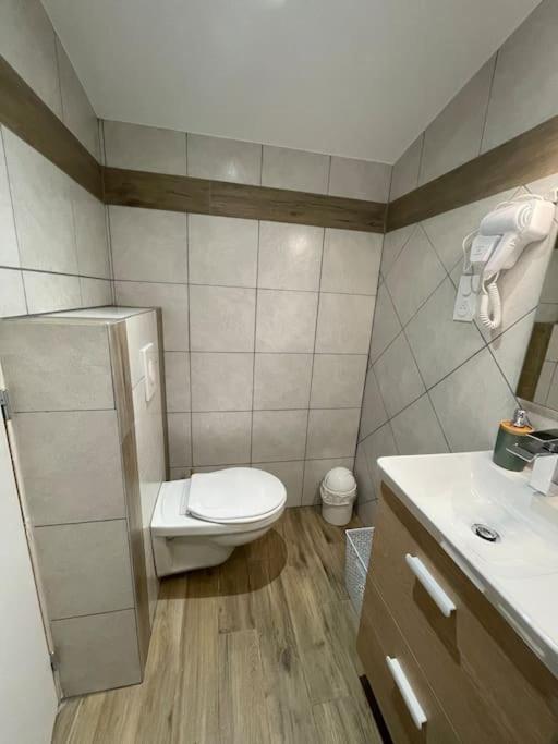 A Ranochja Apartment Ventiseri ภายนอก รูปภาพ