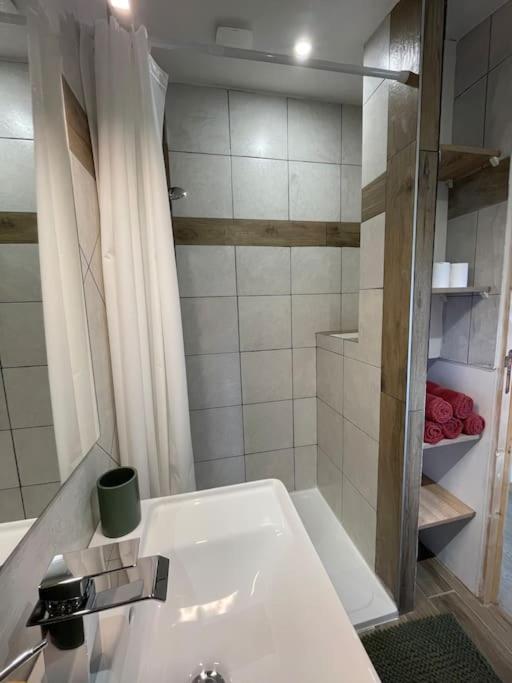 A Ranochja Apartment Ventiseri ภายนอก รูปภาพ